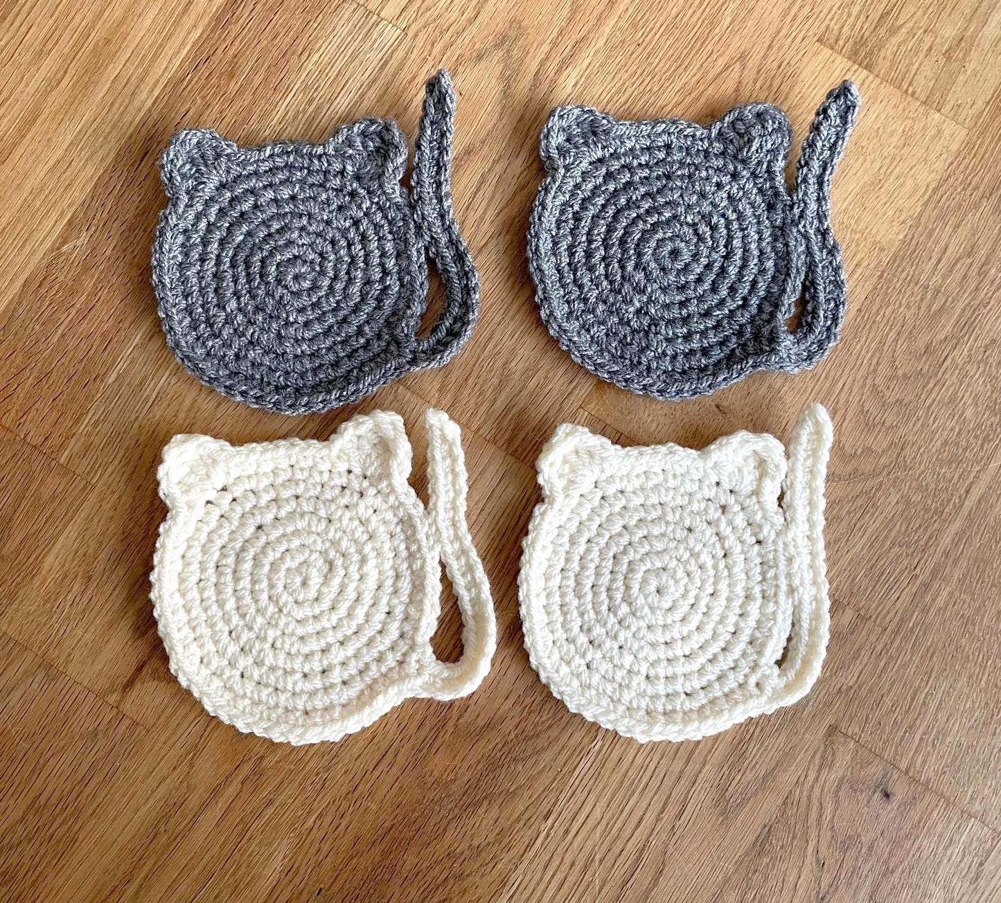 Beautiful Crocheted Cat Coaster